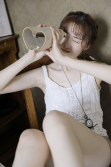 午夜免费视频